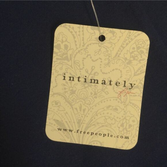 Free People Scoop Neck Crop Top Navy Sleeveless Cropped Brami M/L New - Picture 6 of 8